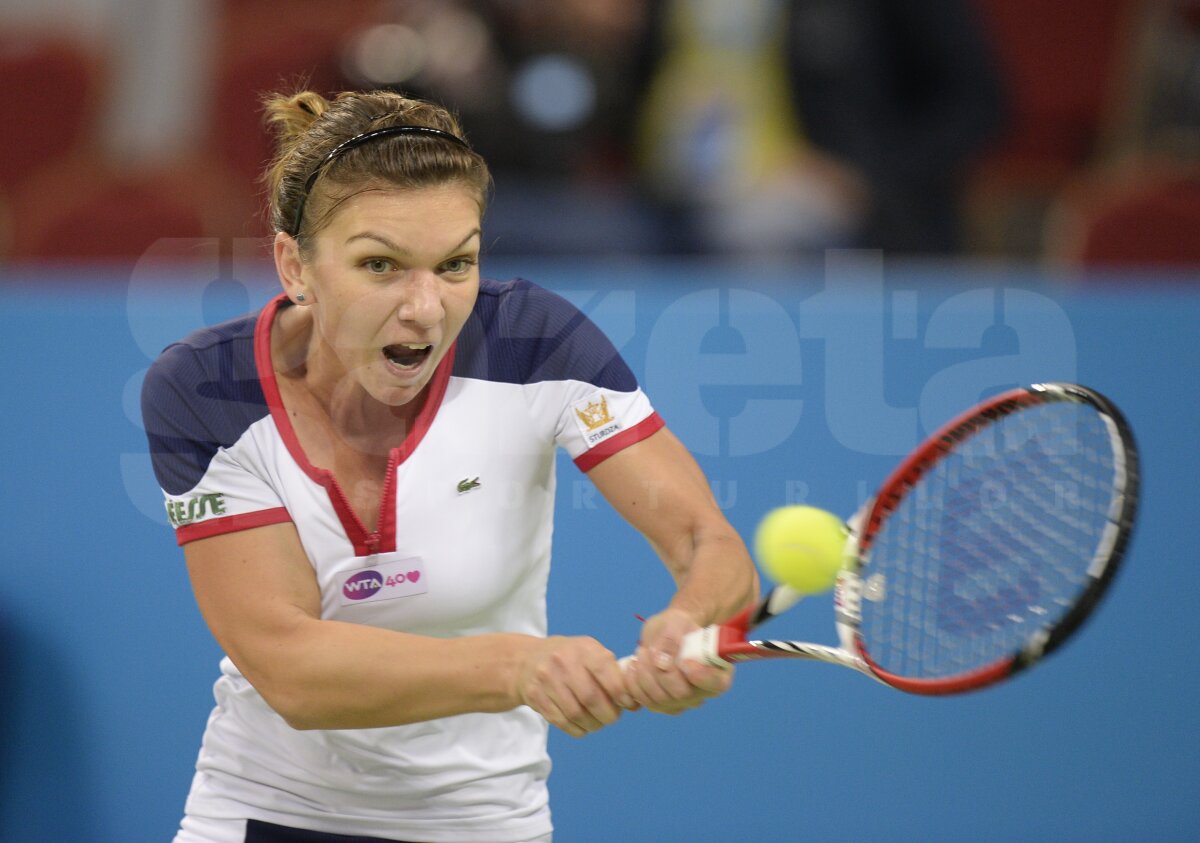 FOTO Halep continuă drumul în Tournament of Champions » Românca a învins-o şi pe Cornet şi e în semifinale!
