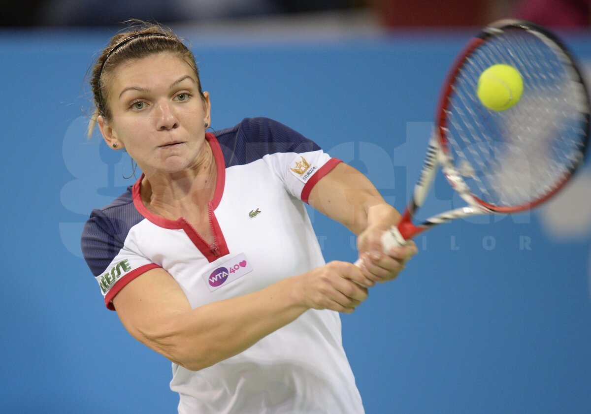 FOTO Halep continuă drumul în Tournament of Champions » Românca a învins-o şi pe Cornet şi e în semifinale!
