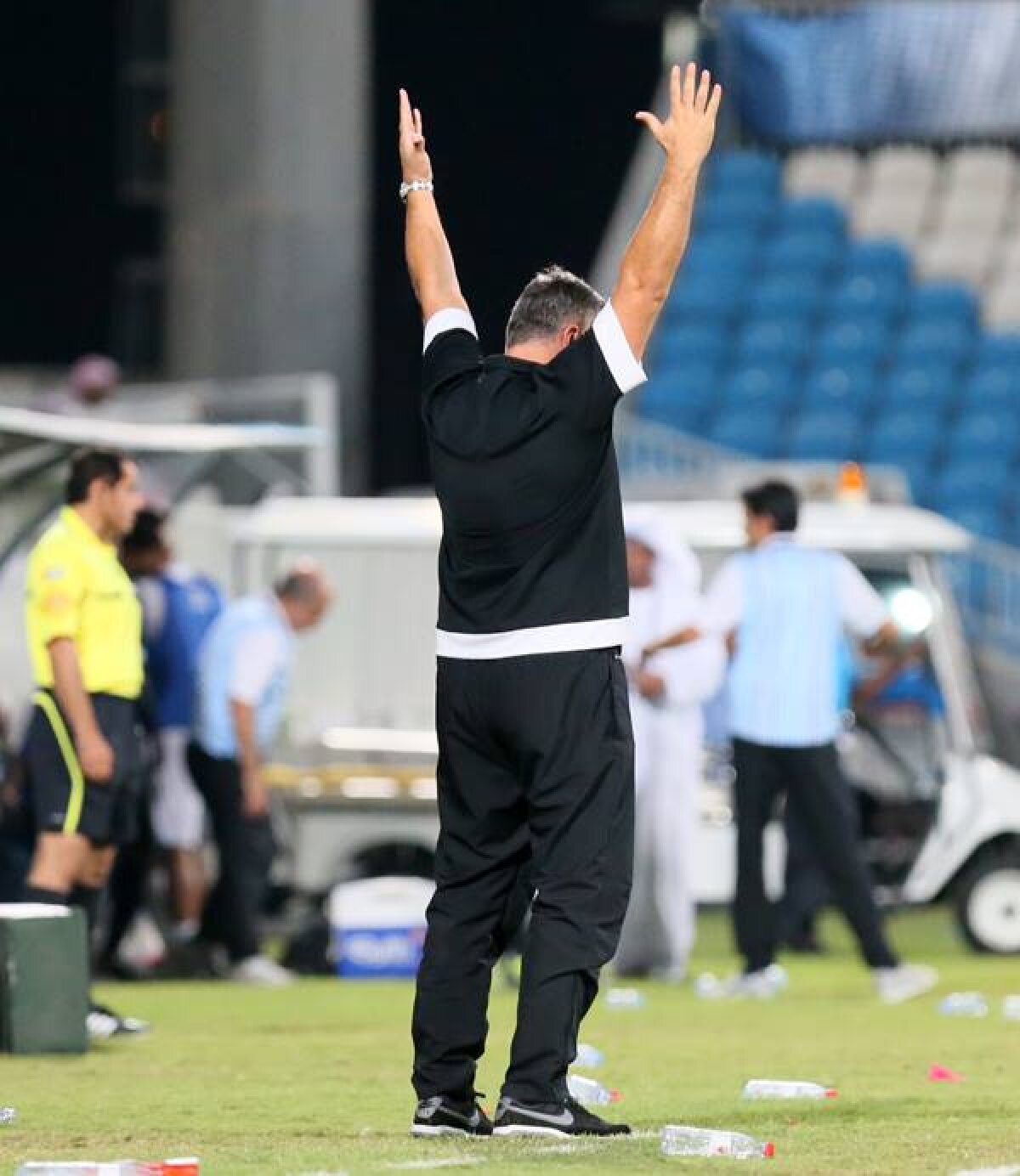 VIDEO Olăroiu e rege în Emirate şi cu Al Ahli! Parcurs perfect al echipei sale după 6 etape