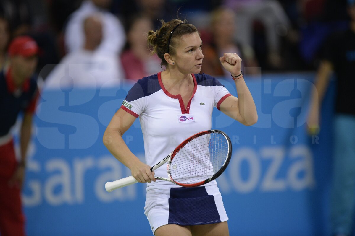 FOTO » Halep a revenit incredibil în setul decisiv cu Ivanovici şi s-a calificat în finala de la Sofia, unde o va întîlni pe Stosur!