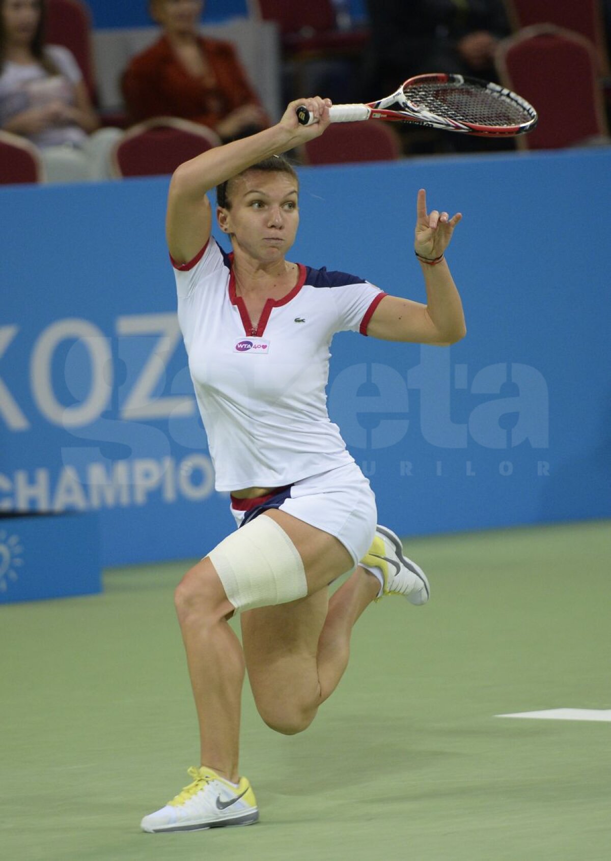 FOTO Regină la Turneul Campioanelor! Halep a învins-o pe Stosur în finala de la Sofia, după ce a revenit spectaculos de la 0-1