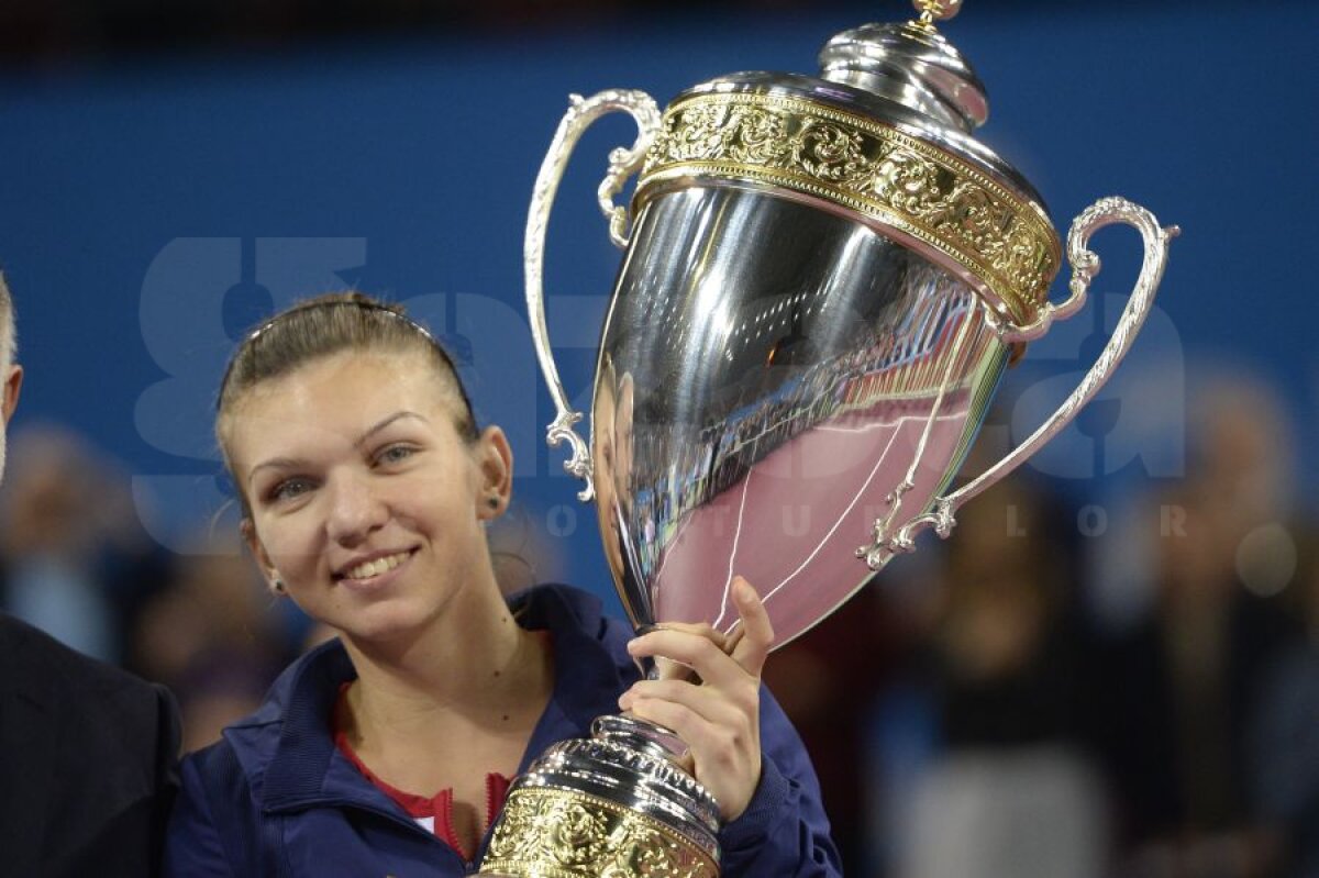 FOTO Regină la Turneul Campioanelor! Halep a învins-o pe Stosur în finala de la Sofia, după ce a revenit spectaculos de la 0-1