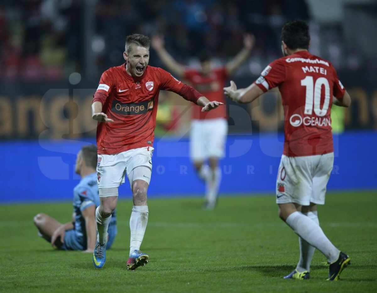 FOTO şi VIDEO "Cîinii" urcă pe 6 şi-l demit pe Pelici » Dinamo - FC Braşov 2-1