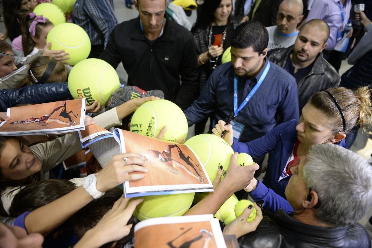 FOTOREPORTAJ Ilustrate de la Sofia » Cum a trăit Simona săptămîna în care a cucerit un nou trofeu