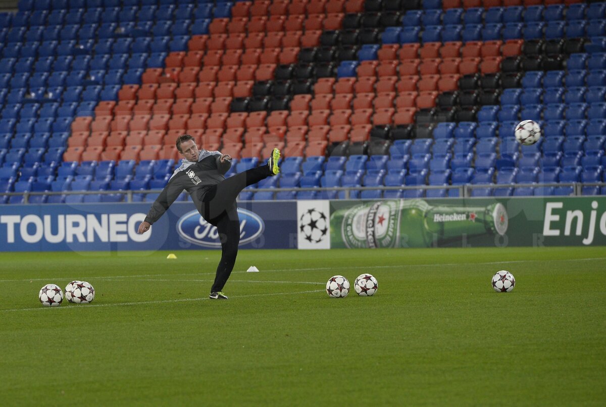 FOTO Steaua a efectuat antrenamentul oficial pe St. Jakob-Park » Cîţi fani sînt aşteptaţi la meci