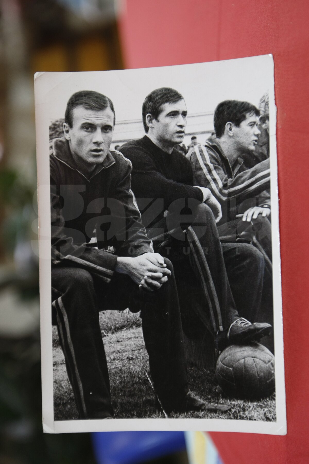 Vasile Suciu, 68 ani, e portarul care i-a scăpat pe roş-albaştri de la ruşinea Diviziei B, în '66