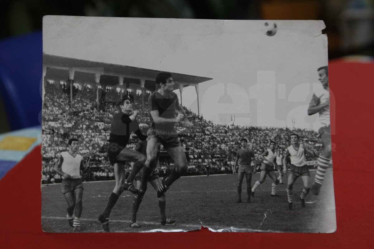 Vasile Suciu, 68 ani, e portarul care i-a scăpat pe roş-albaştri de la ruşinea Diviziei B, în '66