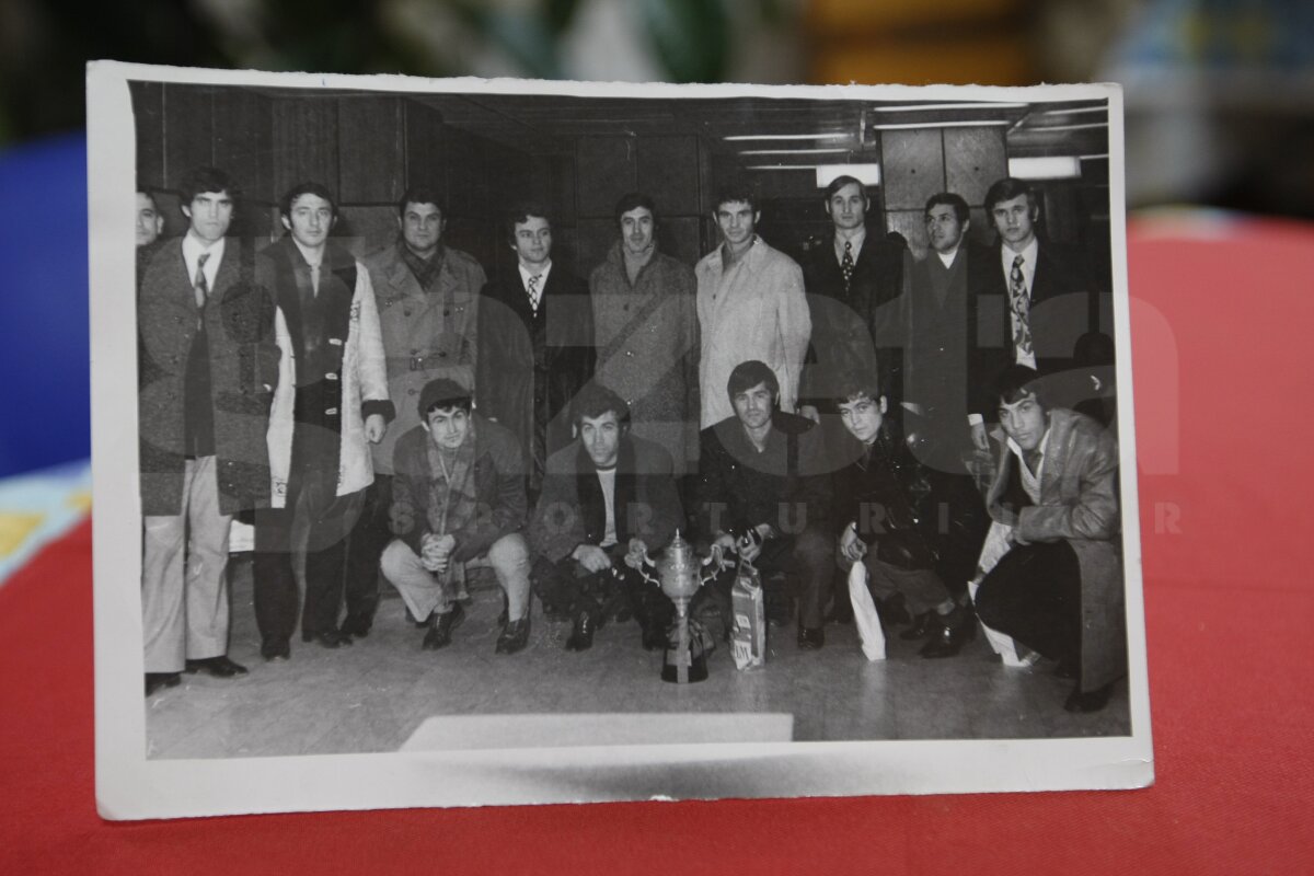 Vasile Suciu, 68 ani, e portarul care i-a scăpat pe roş-albaştri de la ruşinea Diviziei B, în '66