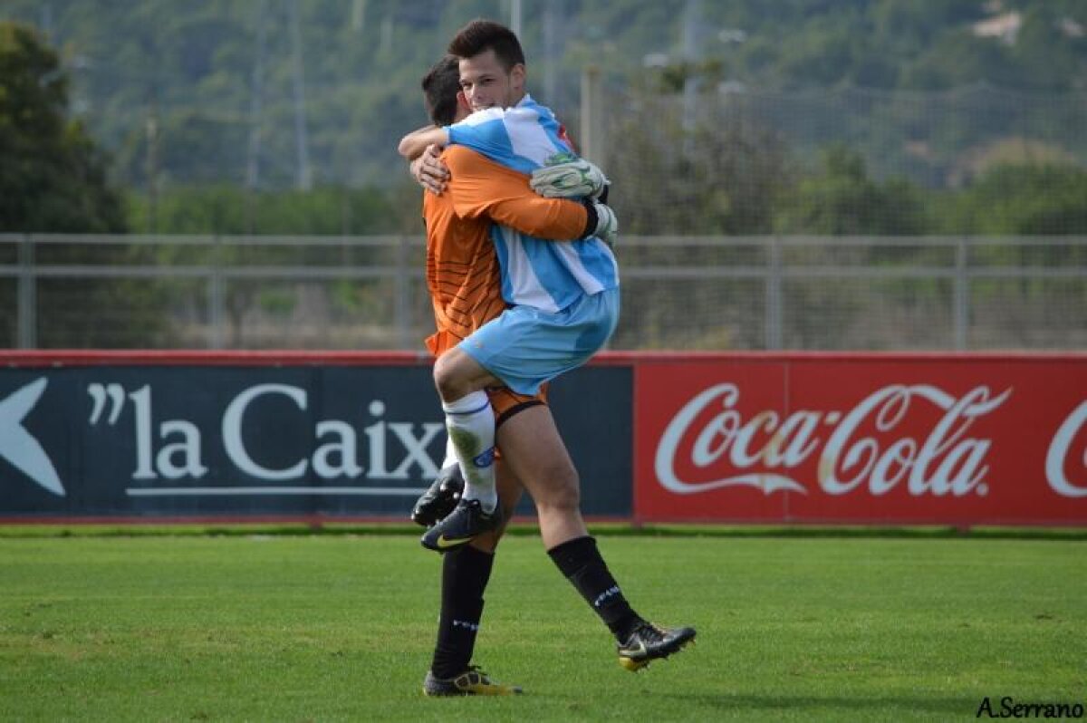 VIDEO Gol de senzaţie marcat în Spania de un portar! A înscris din foarfecă, în minutul 90!