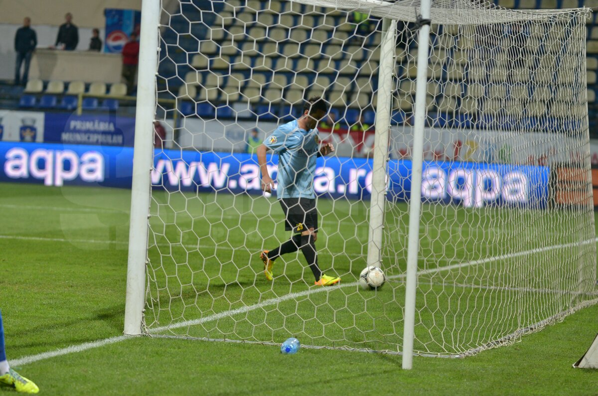 VIDEO şi FOTO FC Braşov a cîştigat derby-ul oraşului împotriva Coronei, scor 2-1