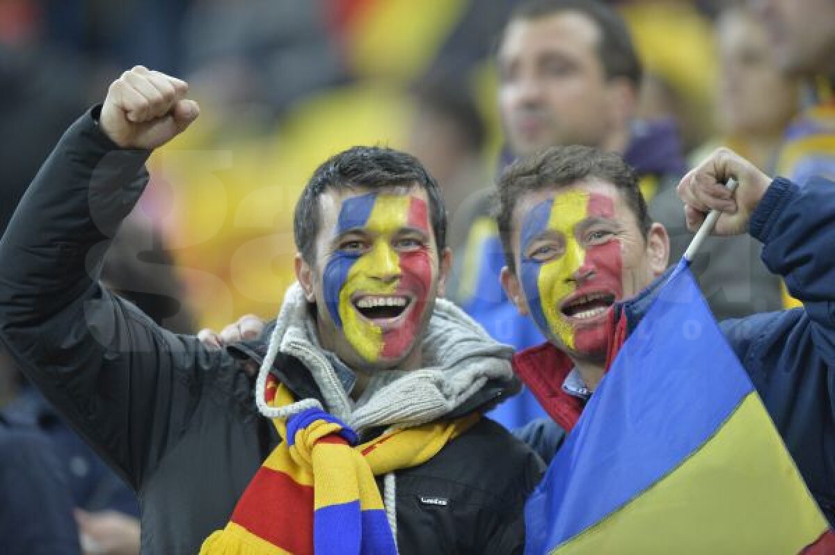 FOTO Noaptea cînd am găzduit Mondialul » Cu 50.000 de români transfiguraţi care au ars continuu prin frig şi ceaţă, Arena Naţională a trăit poate cele mai frumoase clipe din existenţa ei