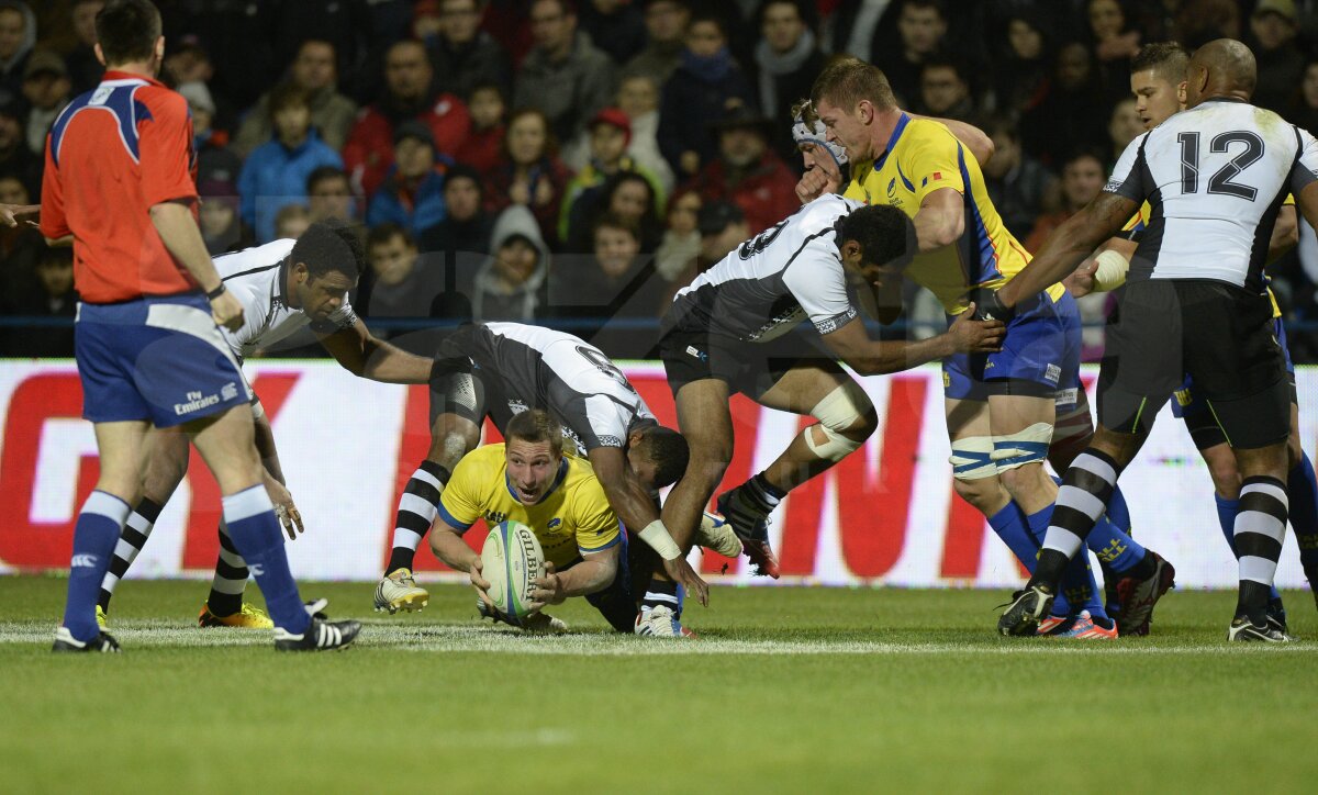 FOTO Primul eşec » Naţionala de rugby a României a fost învinsă de Fiji, 26-7