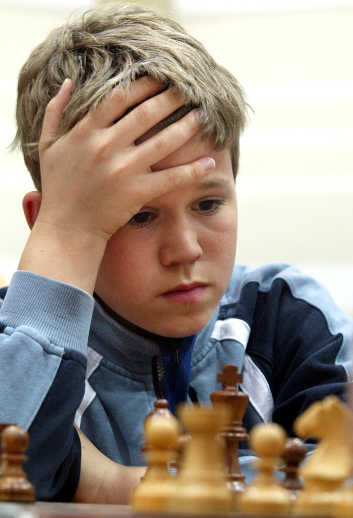 Jocul lui Magnus » Noul campion mondial de şah are o poveste fascinantă, în care geniul şi excelenţa s-au văzut foarte devreme