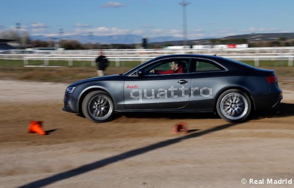 FOTO Super-bolizii jucătorilor Realului » Audi RS6 de 560 de cai pentru Ronaldo! Audi le-a făcut cadou şi maşini pentru copii :D