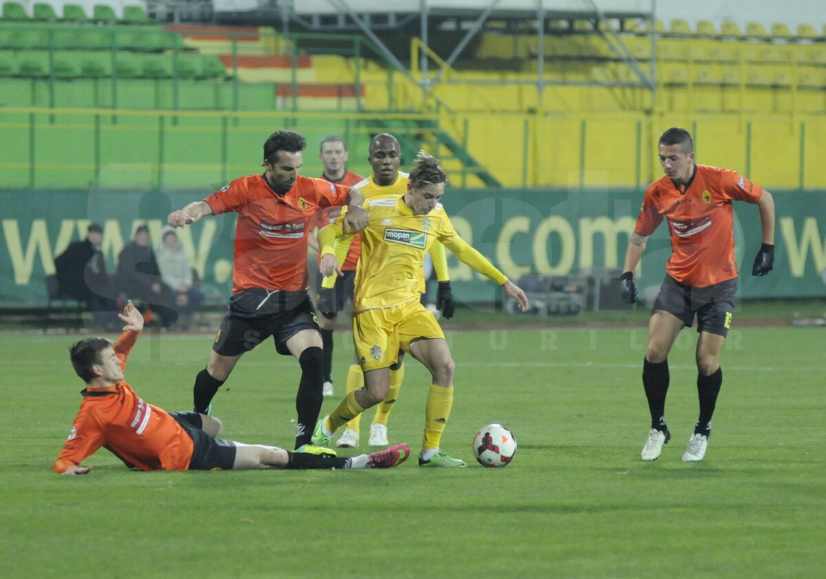 FOTO şi VIDEO FC Vaslui - Ceahlăul 3-0 » Gazdele se impun uşor şi reintră în lupta pentru cupele europene