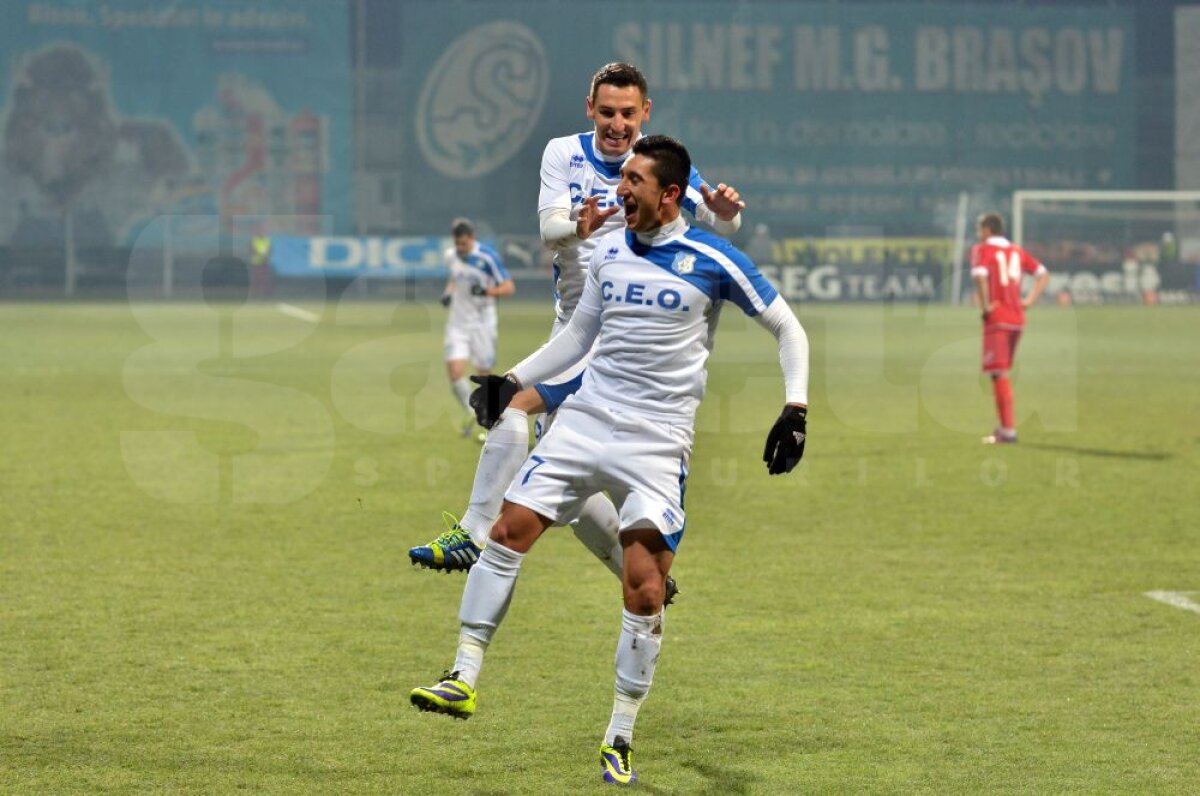 FOTO şi VIDEO Împiedicaţi de ultima clasată » Pandurii, doar egal pe terenul Coronei, scor 1-1