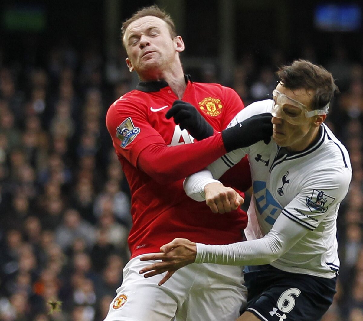 VIDEO "Cruciatul" » Chiricheş cucereşte Premier League: luptător şi artist în acelaşi timp