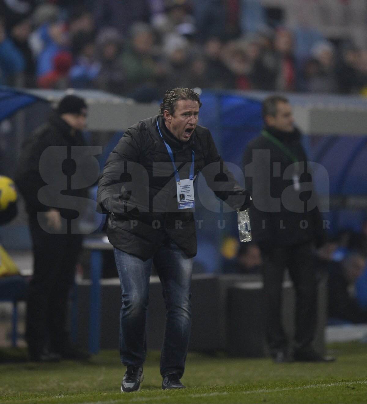 FOTO şi VIDEO Derby controlat de "lupi" » Steaua - Petrolul 1-1 şi lupta la titlu rămîne deschisă