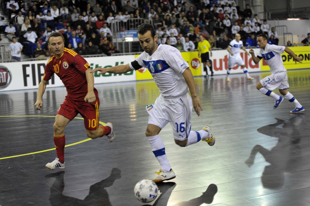 FOTO Dublă de pregătire Italia - România la futsal » Peninsularii s-au impus cu 9-1 la general