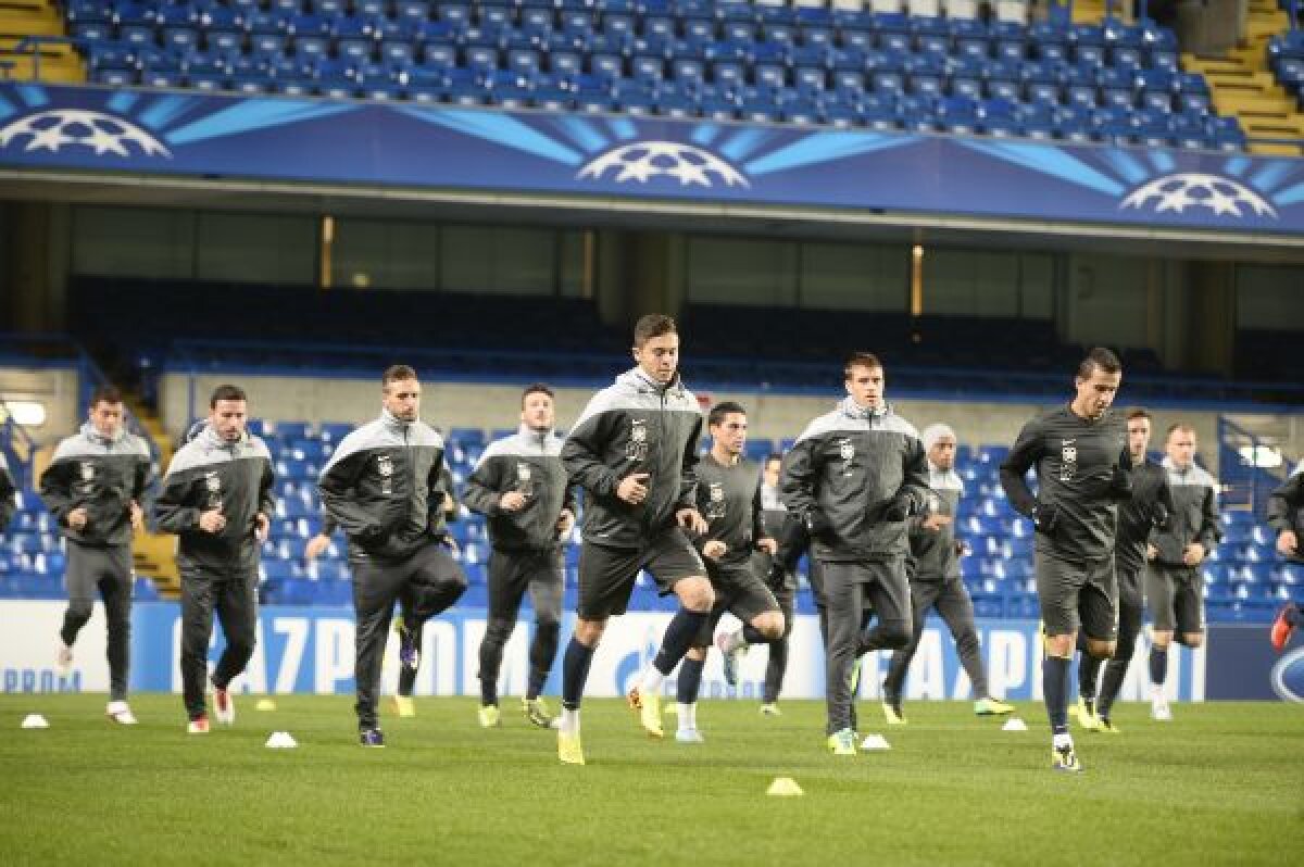 FOTO Spectator surpriză la antrenamentul Stelei » Chiricheş şi-a vizitat foştii colegi pe Stamford Bridge