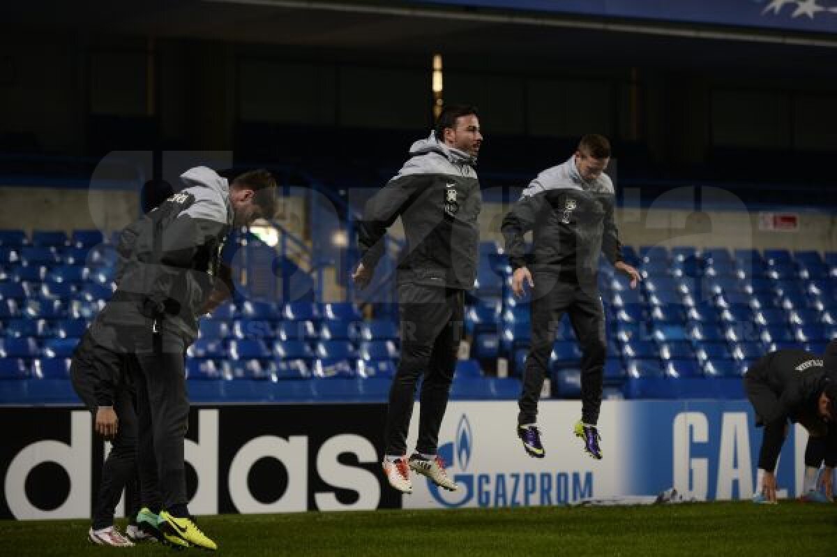 FOTO Spectator surpriză la antrenamentul Stelei » Chiricheş şi-a vizitat foştii colegi pe Stamford Bridge