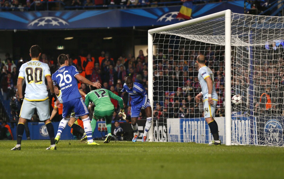 FOTO şi VIDEO Chelsea - Steaua 1-0 » Roş-albaştrii au părăsit cu fruntea sus UEFA Champions League