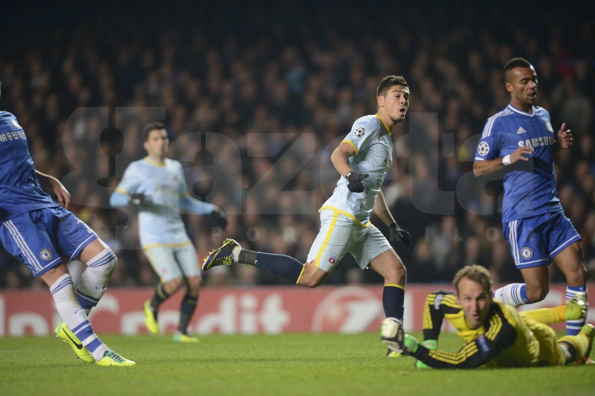 FOTO şi VIDEO Chelsea - Steaua 1-0 » Roş-albaştrii au părăsit cu fruntea sus UEFA Champions League
