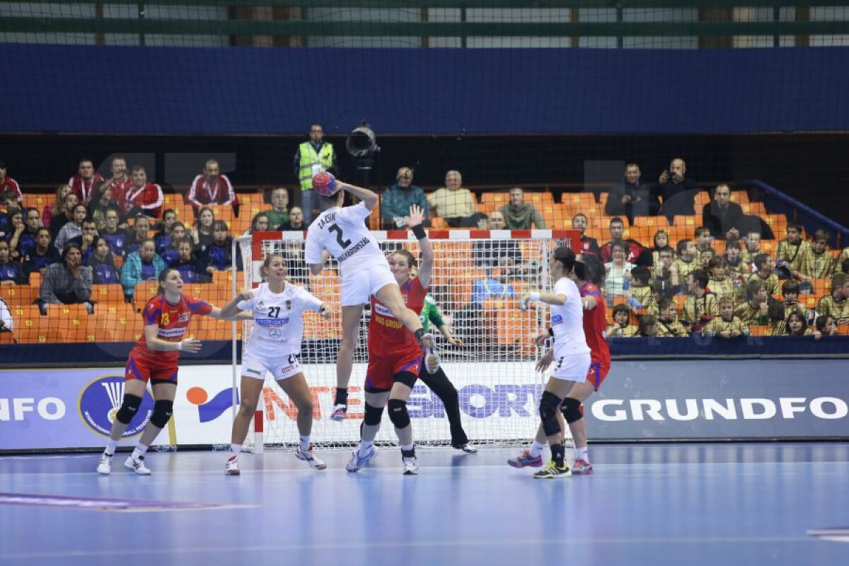 VIDEO şi FOTO România - Ungaria 21-17! Cronica unui meci jucat cu nervii aproape să plesnească » Rîvnă, renaştere, România!