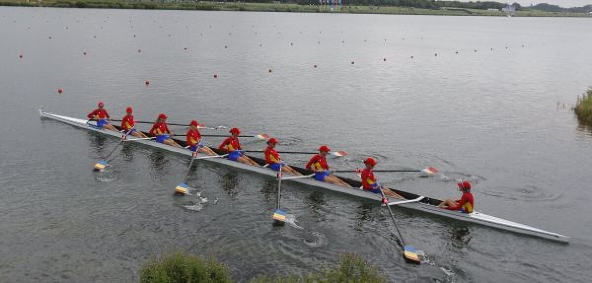 Intruşi şi nepotism în barcă » Trei persoane care nu au avut nici o contribuţie la obţinerea performanţelor la CM de canotaj au fost trecute pe lista premierilor