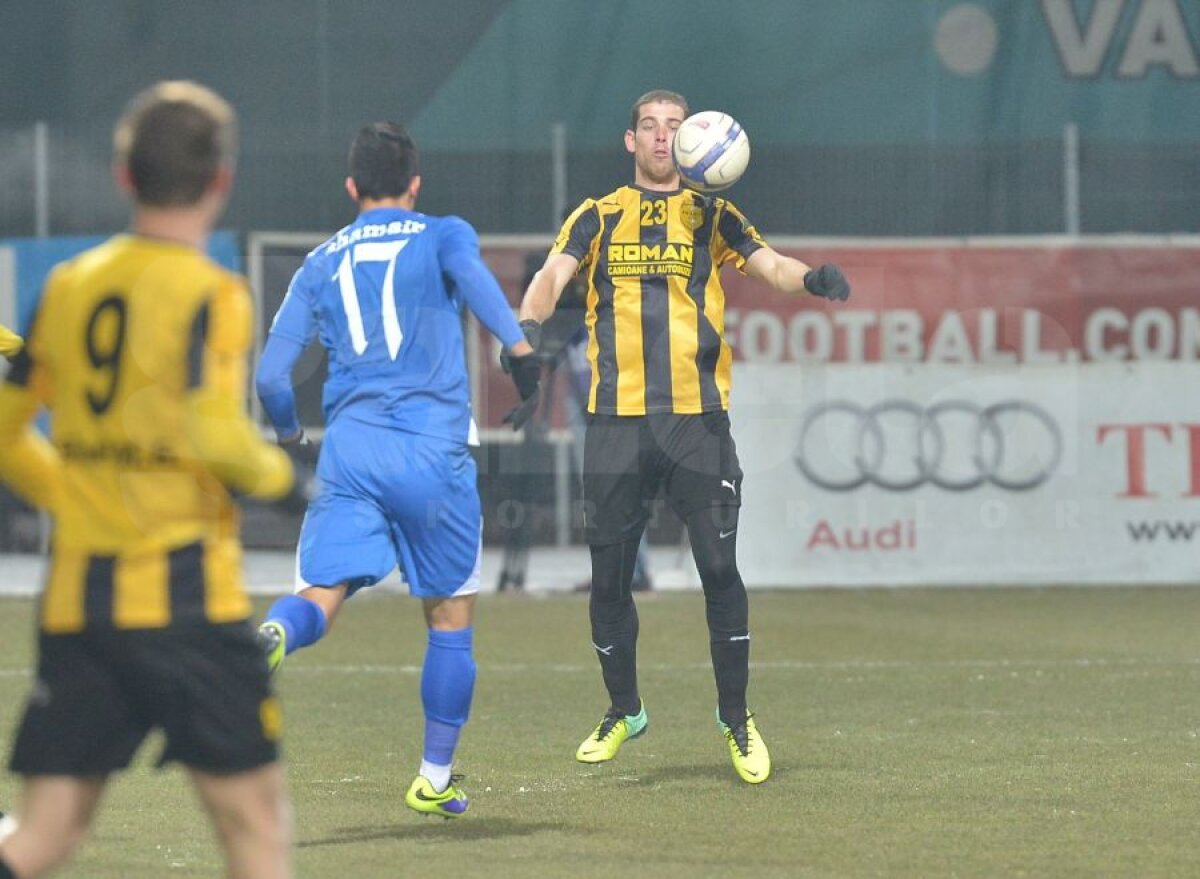FOTO şi VIDEO Eric-show şi goluri multe » FC Braşov - Pandurii 3-5 şi gorjenii se apropie la 3 puncte de Petrolul