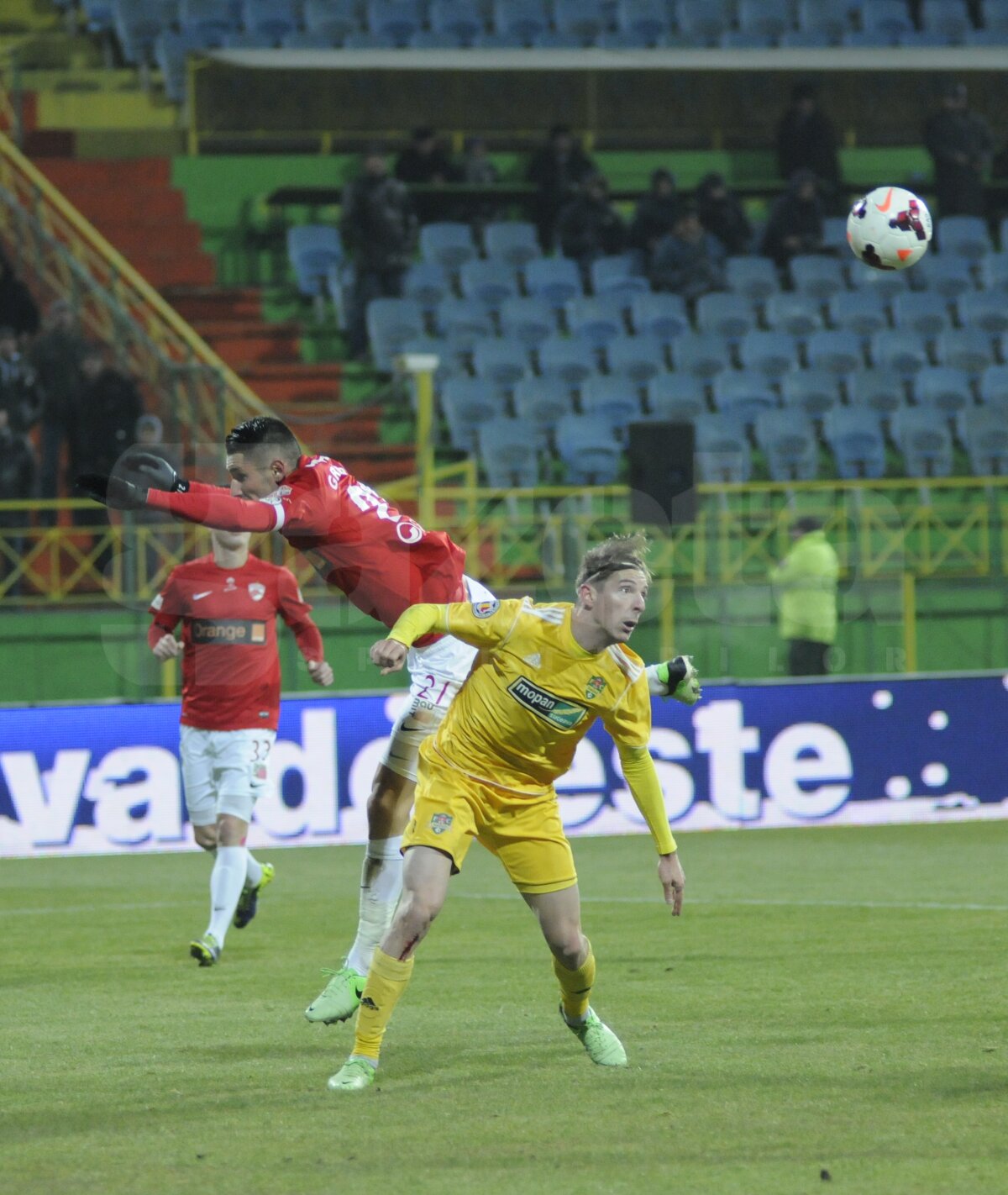 FOTO şi VIDEO FC Vaslui - Dinamo 1-1 » "Cîinii"rămîn fără victorie de 5 ani pe terenul galben-verzilor