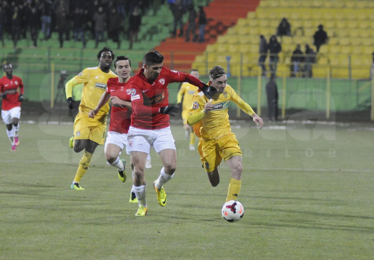 FOTO şi VIDEO FC Vaslui - Dinamo 1-1 » "Cîinii"rămîn fără victorie de 5 ani pe terenul galben-verzilor