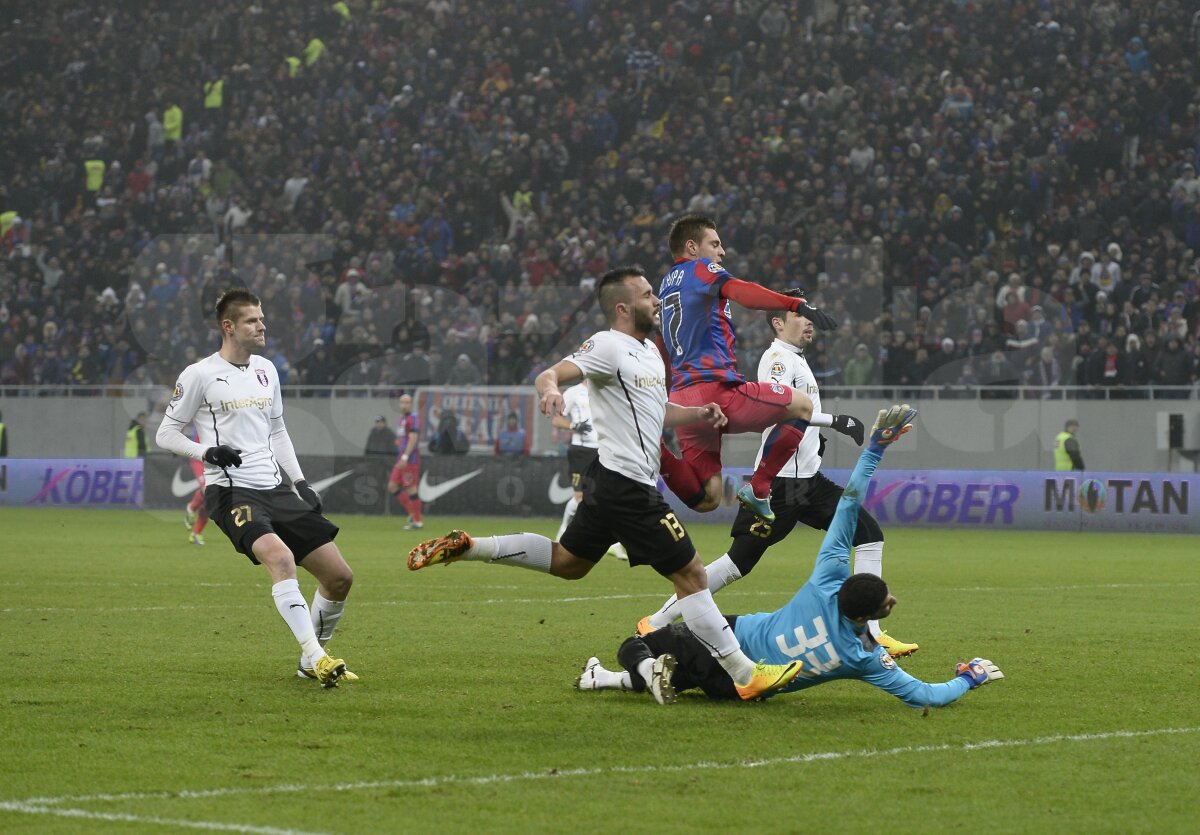 FOTO şi VIDEO Steaua a surclasat-o pe Astra, 3-1! Urmează meciul de sîmbătă