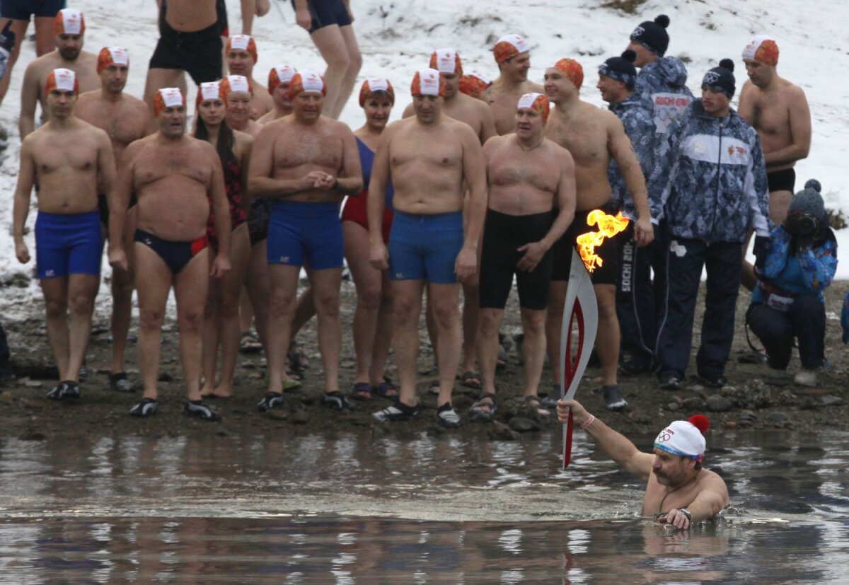 Flacăra cu nenoroc » Cele mai mari gafe făcute de ruşii care au purtat torţa olimpică