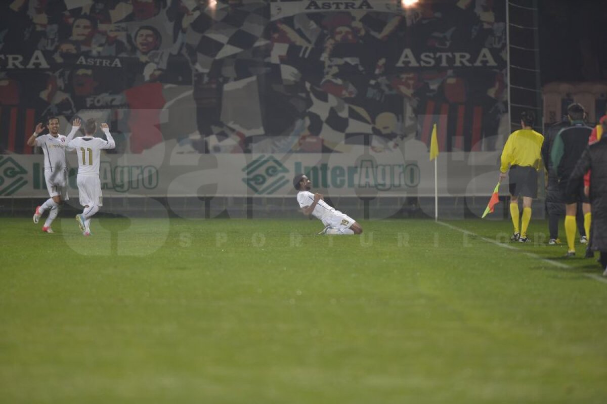 FOTO MM Stoica l-a găsit pe Picasso în Giurgiu: "La peluză sînt ultraşi pictaţi" :D