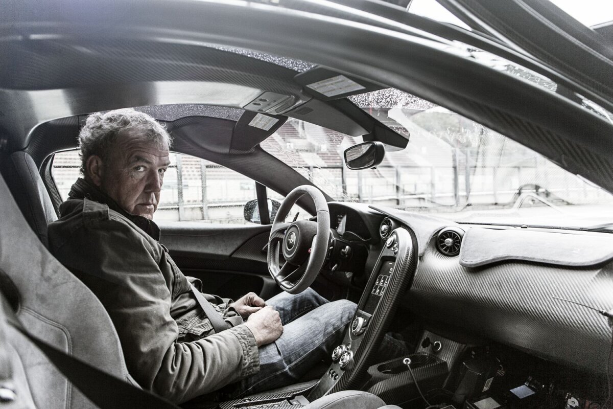 Premiantele » TopGear prezintă cele mai bune maşini ale anului. Ford Fiesta ST - cel mai bun automobil din 2013