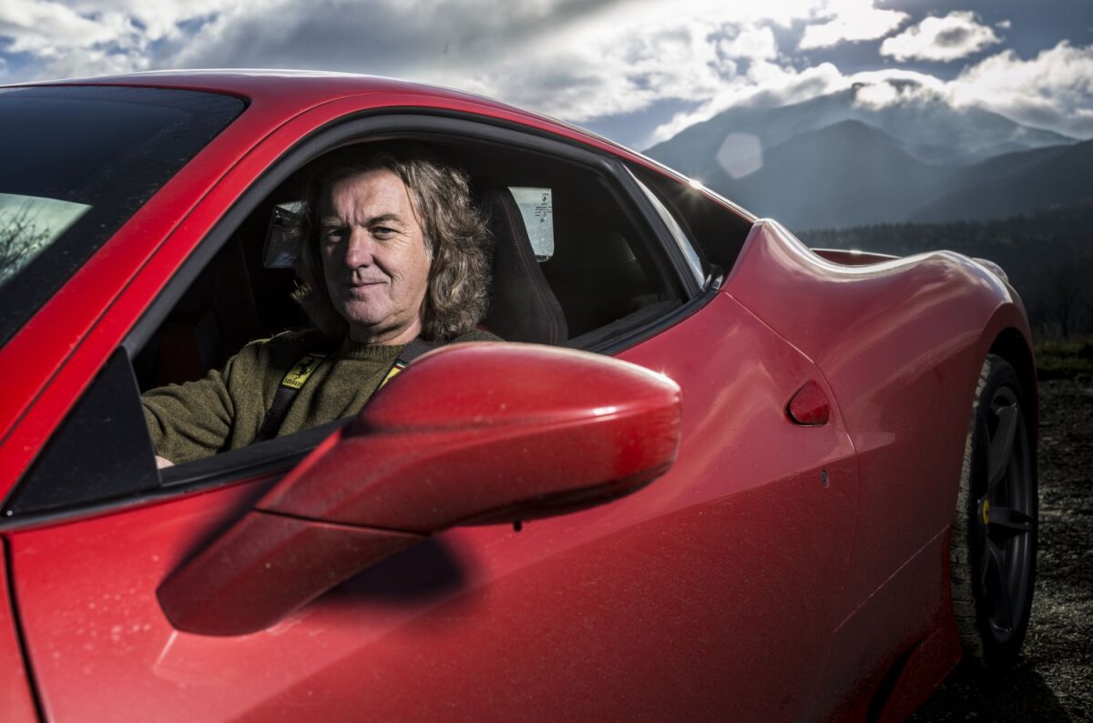 Premiantele » TopGear prezintă cele mai bune maşini ale anului. Ford Fiesta ST - cel mai bun automobil din 2013