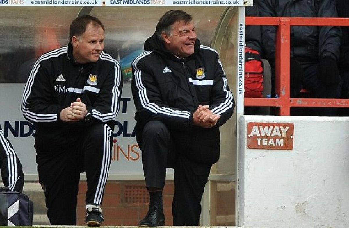 Managerul rîde, suporterii plîng » Reacţie nefirească pentru antrenorul lui West Ham în timpul umilinţei cu Nottingham