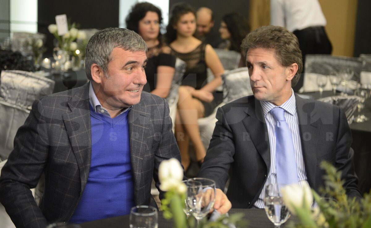 FOTO Au fost decernate premiile AFAN » Bourceanu cel mai bun fotbalist, Cătălin Tolontan cel mai bun jurnalist