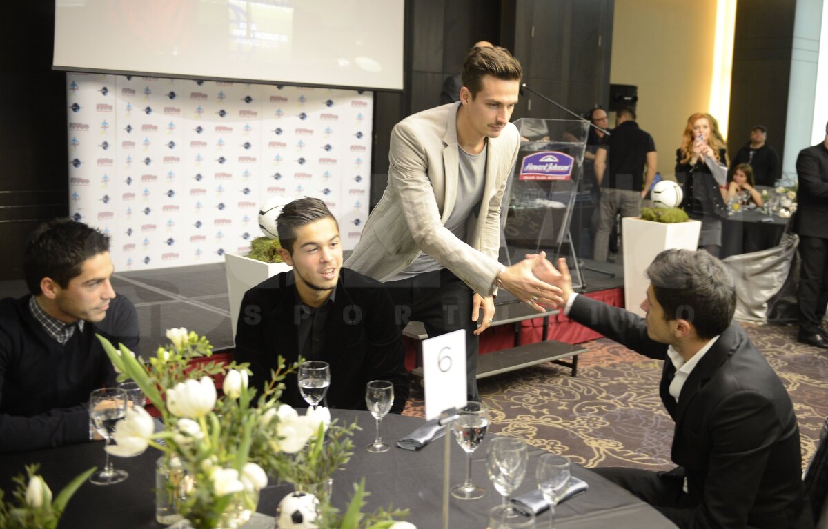 FOTO Au fost decernate premiile AFAN » Bourceanu cel mai bun fotbalist, Cătălin Tolontan cel mai bun jurnalist