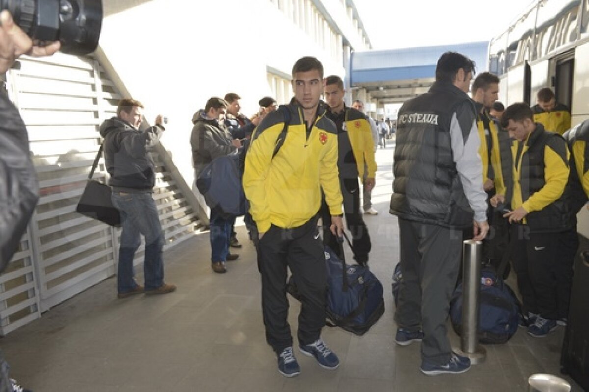 FOTO Începe chinul pentru stelişti » "Roş-albaştrii" au plecat la Marbella