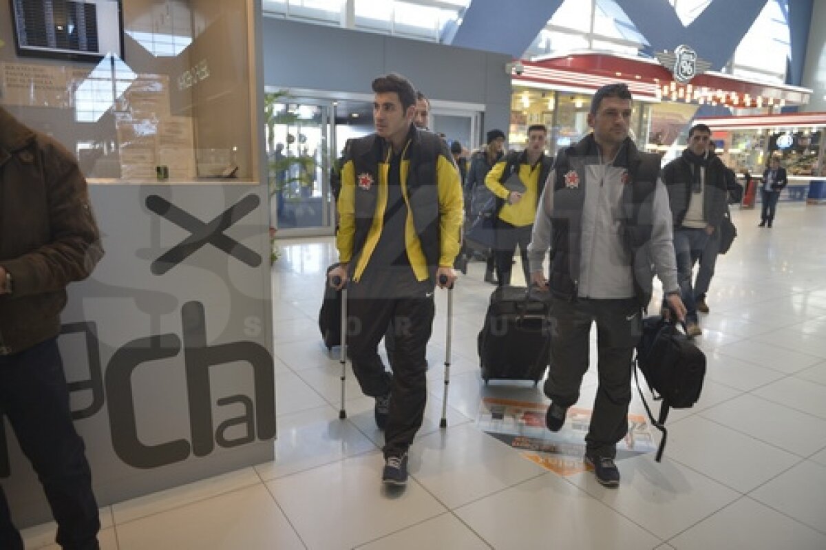 FOTO Începe chinul pentru stelişti » "Roş-albaştrii" au plecat la Marbella