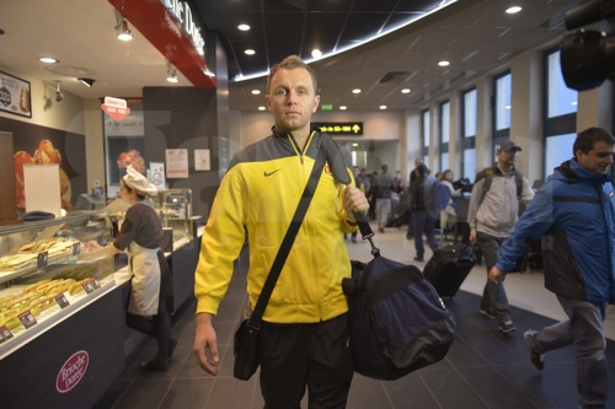 FOTO Începe chinul pentru stelişti » "Roş-albaştrii" au plecat la Marbella