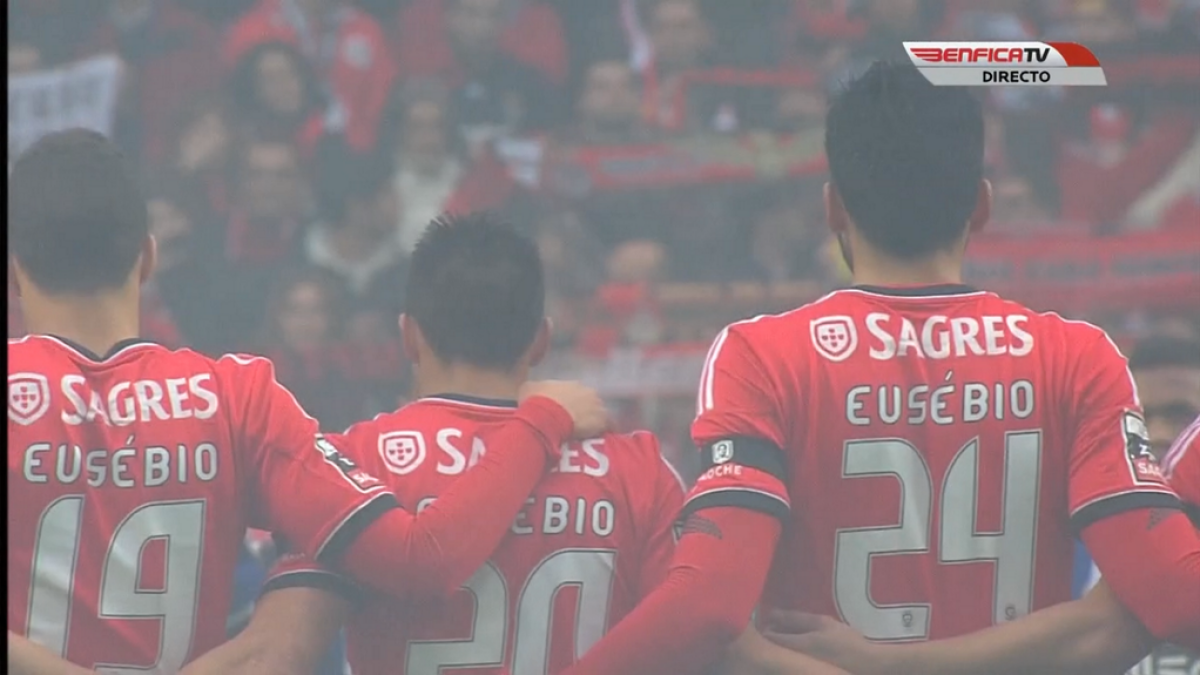 FOTO Momente emoţionante la derby-ul Portugaliei » Omagiu adus lui Eusebio pe "Da Luz", înainte de Benfica - Porto