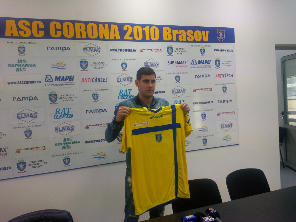 FOTO Corona a transferat un fost fundaş al lui Dinamo