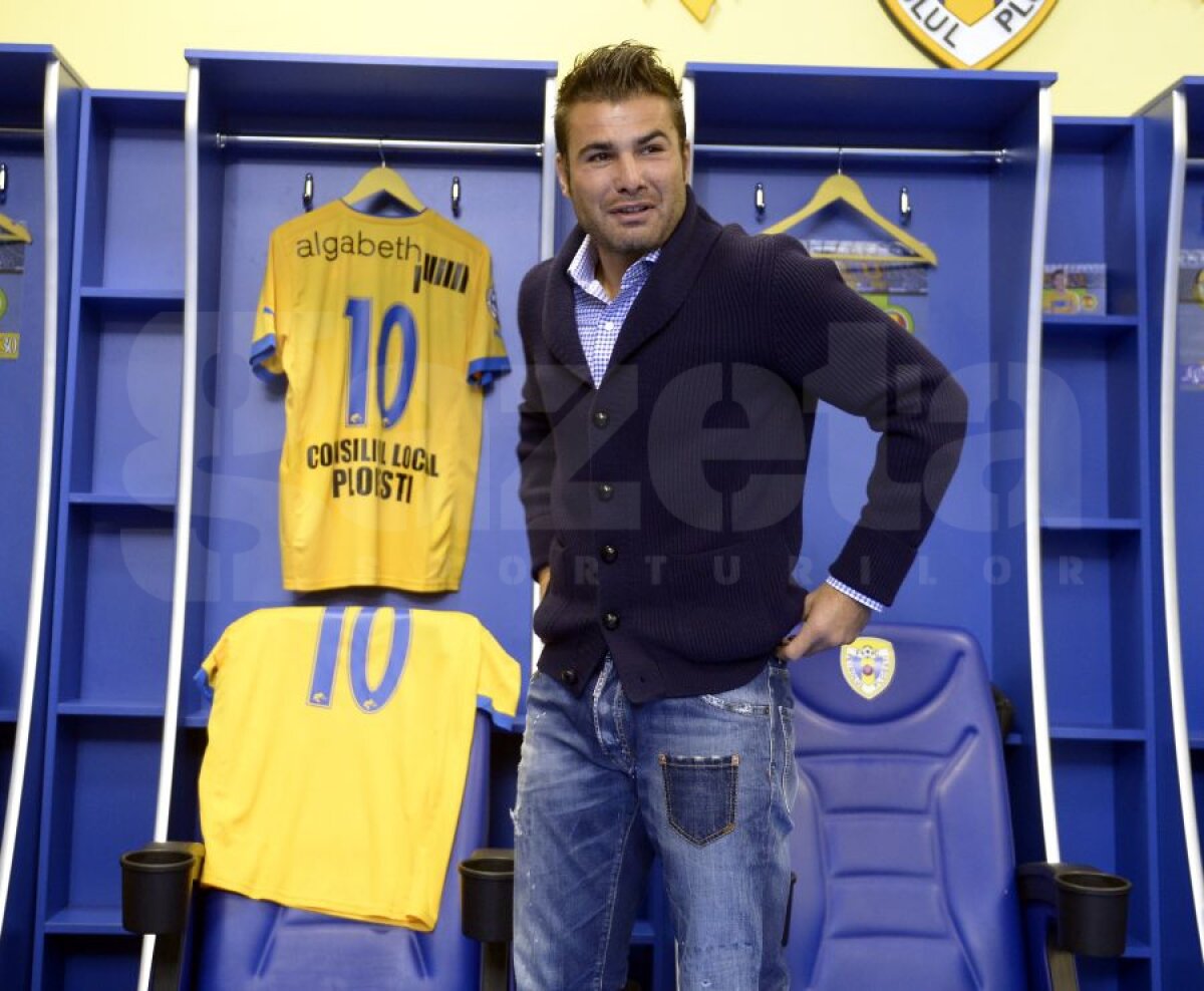 GALERIE FOTO + VIDEO Nebunie la Ploieşti! Mutu a fost prezentat la Petrolul! » 7.000 de oameni au venit pe "Ilie Oană"