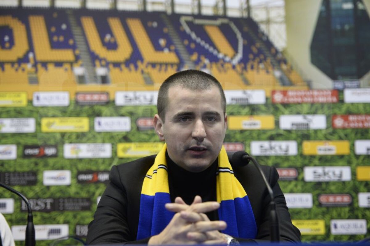 GALERIE FOTO Ianis Zicu a fost prezentat la Petrolul: "Am venit să cîştig campionatul şi Cupa României"