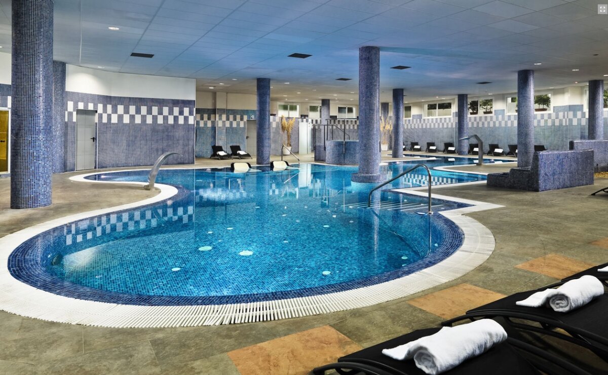 GALERIE FOTO Cadou de la Reghe » Steliştii se relaxează la SPA în locul antrenamentului de dimineaţă :)