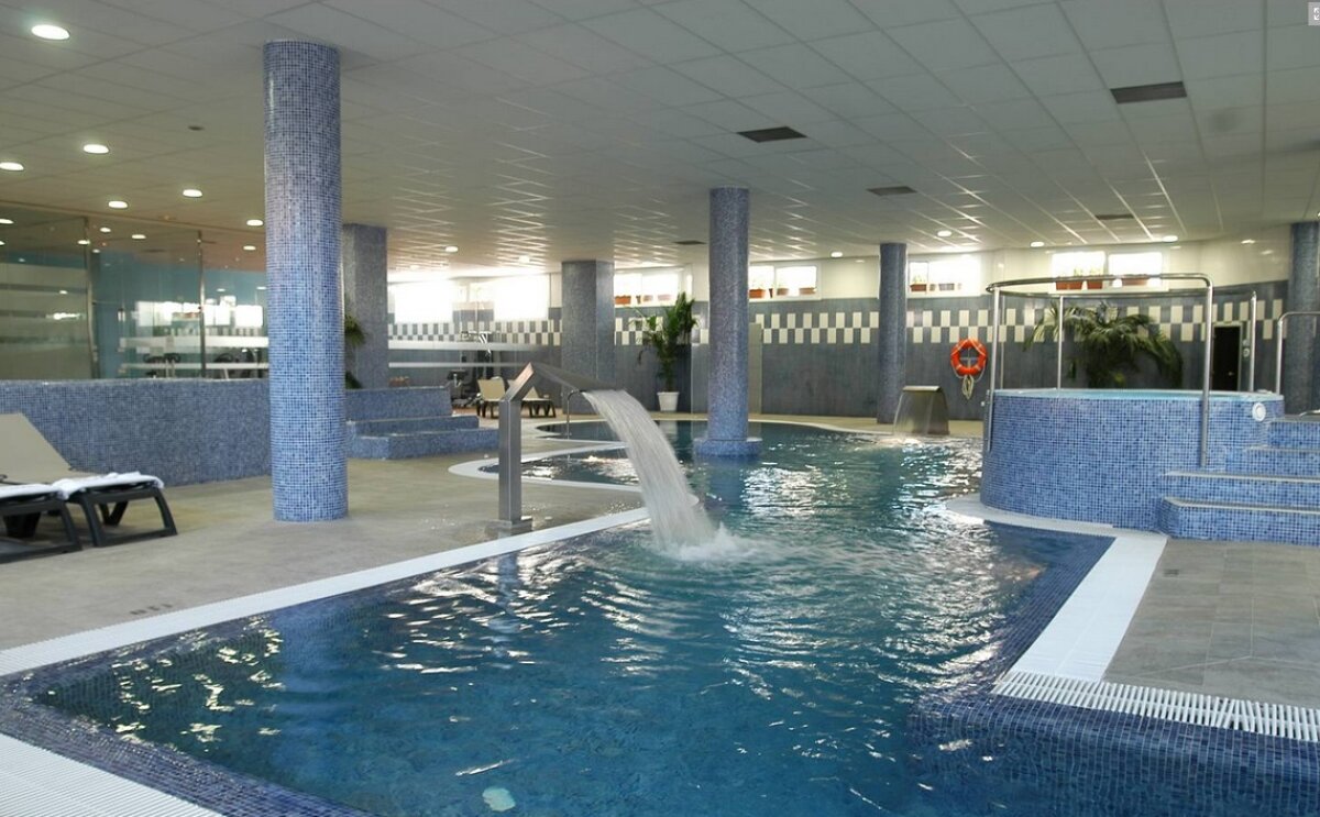 GALERIE FOTO Cadou de la Reghe » Steliştii se relaxează la SPA în locul antrenamentului de dimineaţă :)