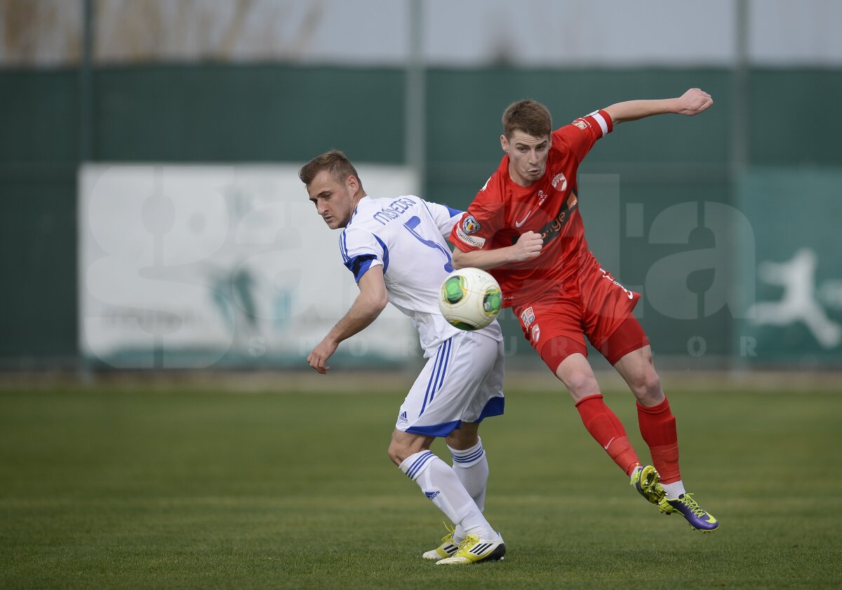 FOTO şi VIDEO Dinamo - FC Qarabag 0-1! "Cîinii" au pierdut primul amical al iernii